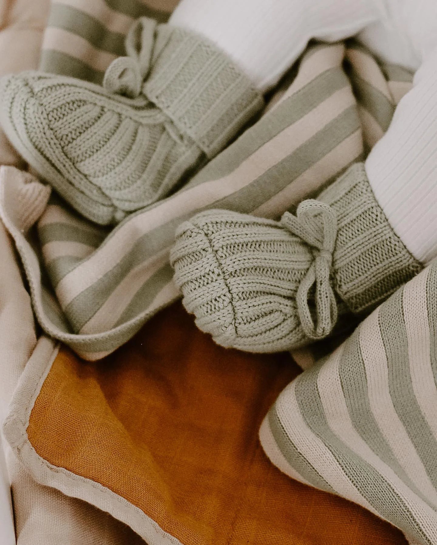 Ribbed Baby Booties - Sage
