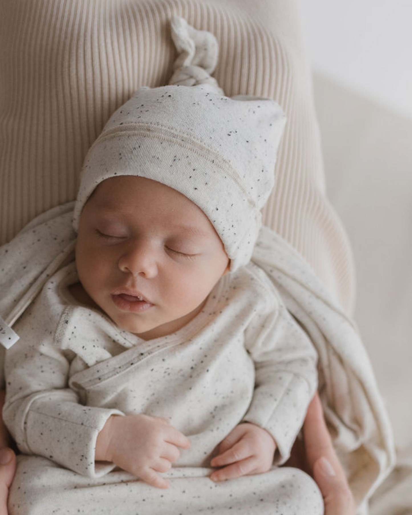 Organic Knotted Hat - Quinoa