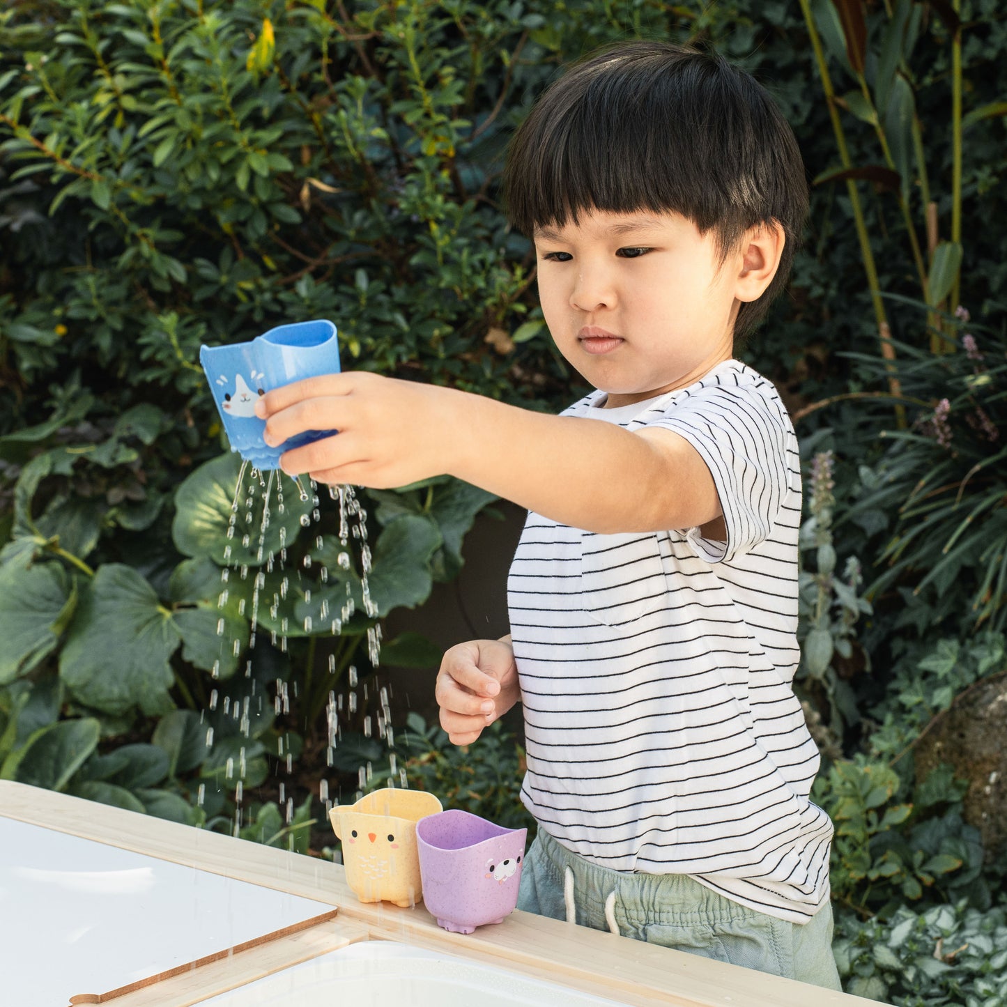 Pour & Play - Animal Cups