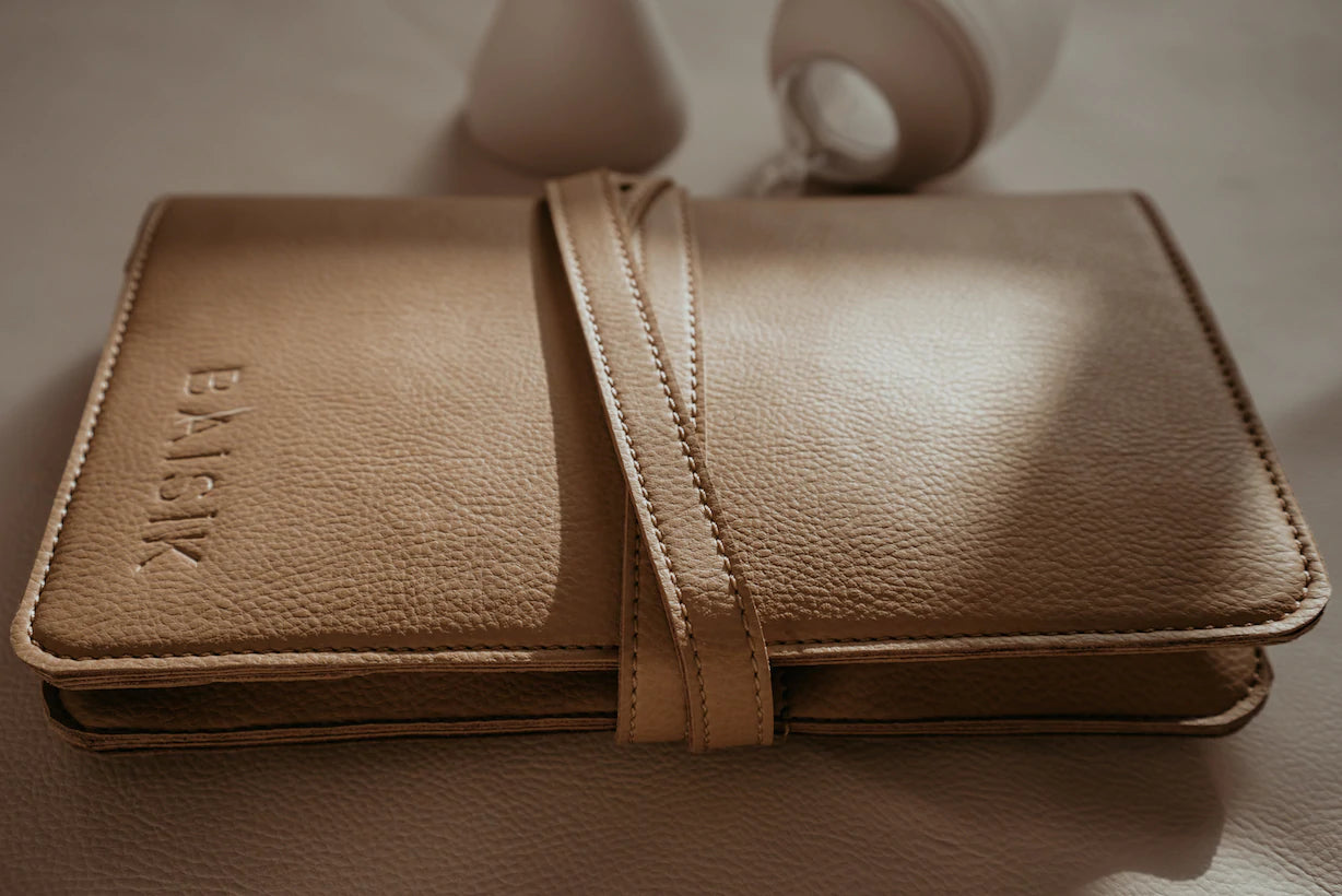 Nappy Wallet - Tan