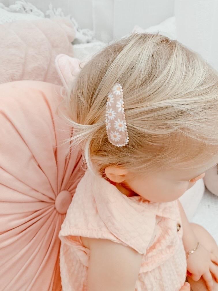 Hair Clips - Marguerite Taupe