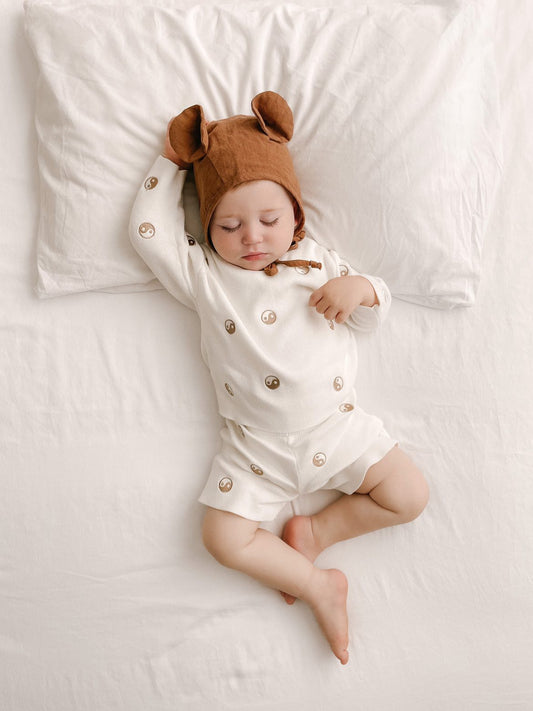Knit Pullover and Shorts Set - Yin Yang Embroidery