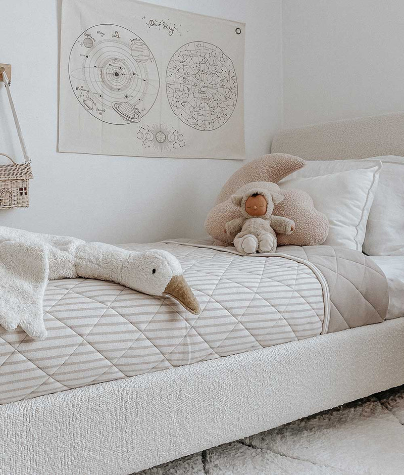 Reversible Cot Quilt - Oatmeal Pinstripe