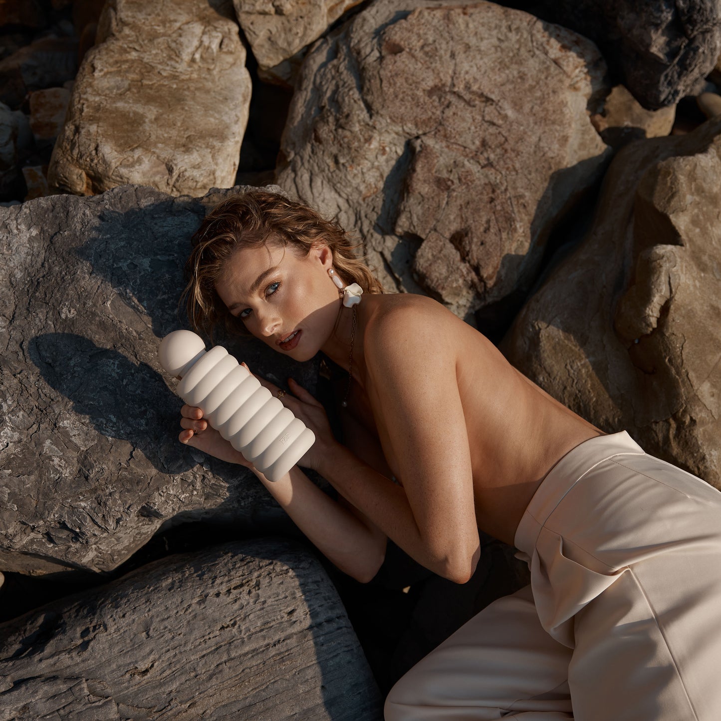 The Bubble Reusable Water Bottle - Vanilla